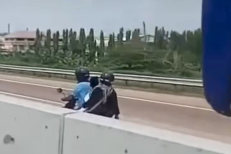Kronologi Aksi Berbahaya Pengendara Motor Masuk Tol Jalan Batang yang Viral di Media Sosial