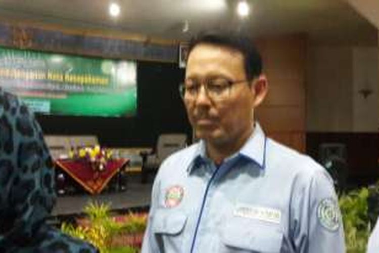 Direktur Utama BPJS Kesehatan Fahmi Idris usai mengisi kuliah tamu di Universitas Muhammadiyah Malang, Jawa Timur, Kamis (20/10/2016)