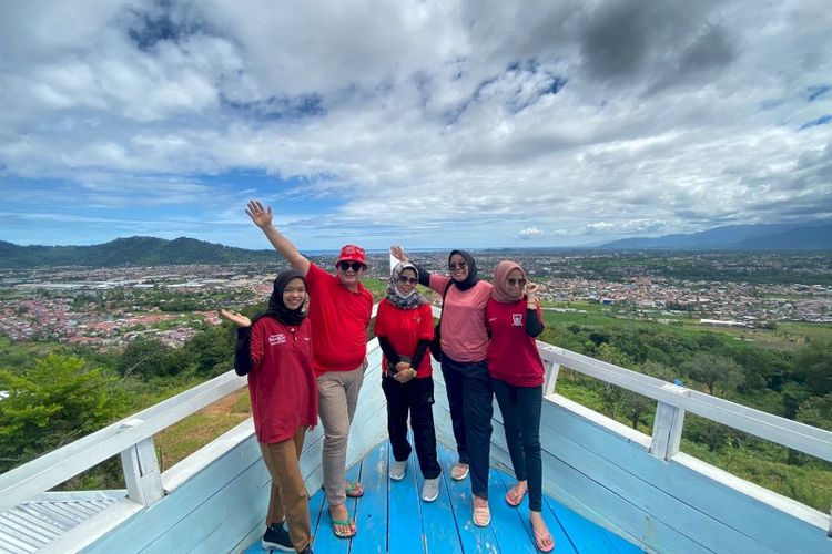 Bukit Nobita, salah satu tempat wisata Padang yang dapat dikunjungi.