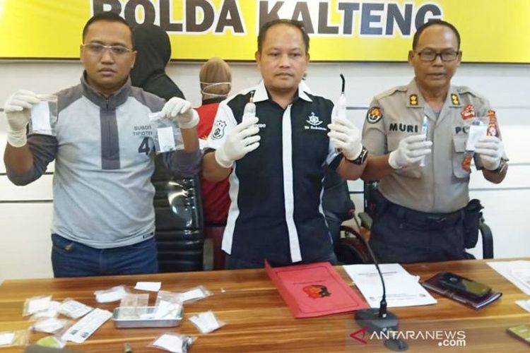 Polda Kalteng membongkar praktik perawatan kecantikan ilegal