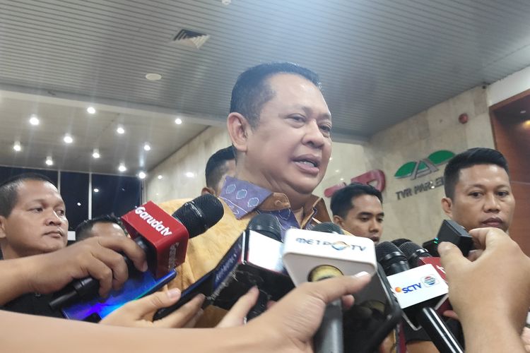 Wakil Ketua Umum Partai Golkar sekaligus Ketua MPR Bambang Soesatyo atau Bamsoet ditemui di Kompleks Parlemen Senayan, Jakarta, Minggu (19/5/2024).