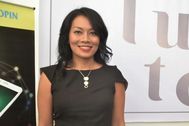 Artis musik yang juga penulis Dewi Dee Lestari saat ditemui di The Elements, Rasuna Said, Jakarta Selatan, Selasa (8/1/2019).