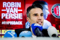 Van Persie Resmi Pensiun dari Karier Sepak Bola