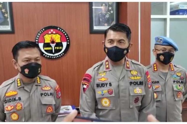 Kapolda Sulteng: Kita akan profesional, terkait unjuk rasa tanpa ijin atau anggota yang tidak profesional kita akan tindak tegas,  ujar Kapolda, Minggu (13/2/2022)