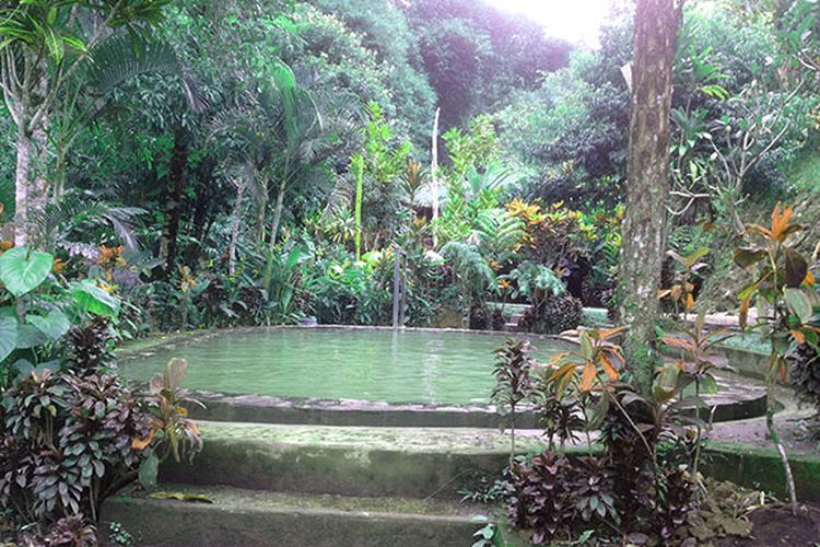 Air Panas Alam Angseri Bali: Daya Tarik, Harga Tiket dan Jam Buka