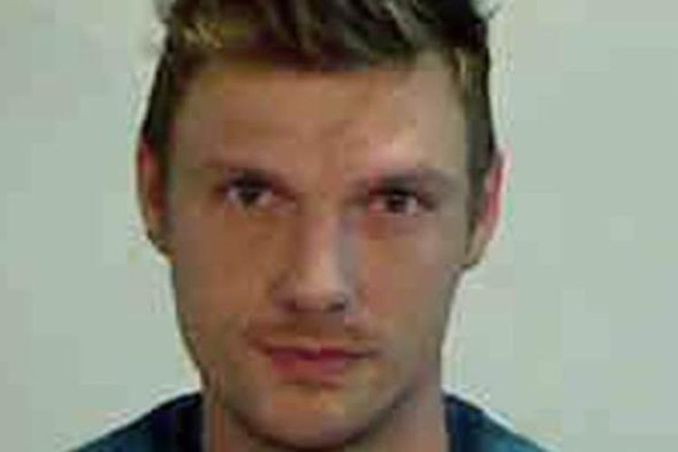 Nick Carter ditahan pihak kepolisian Key West.