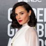 5 Kosmetik Pilihan Bintang Hollywood di Golden Globe 2021