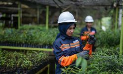 Direktur Utama Antam Raih Indonesia Top Green Leaders Award 2024