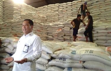 Direktur Utama Bulog, Budi Waseso melakukan kunjungan ke Gudang Bulog di Kelapa Gading, Jakarta, Kamis (27/2/2020).