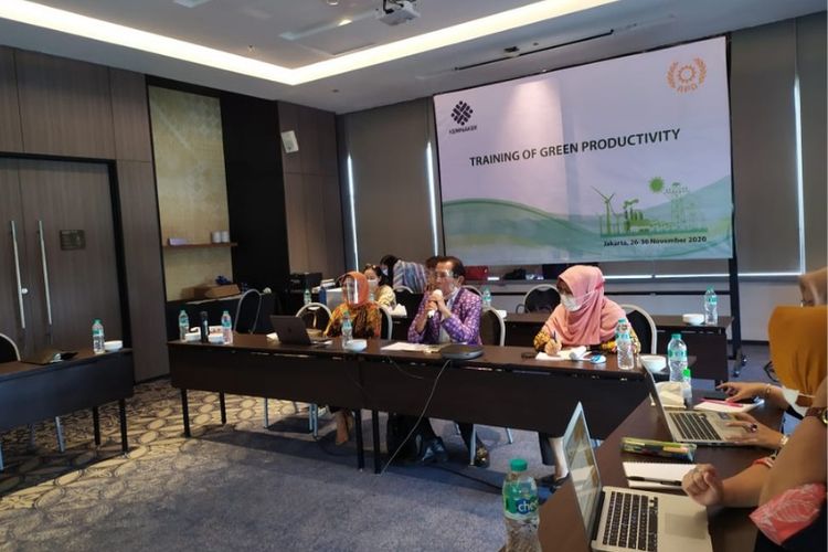 Training of Green Productivity diselenggarakan Direktorat Bina Produktivitas Kemnaker di Hotel Mercure Gatot Subroto, Jakarta, 26-30 November 2020.