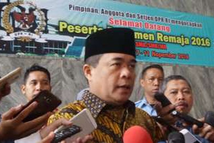 Ketua DPR RI Ade Komarudin di Kompleks Parlemen, Senayan, Jakarta, Kamis (10/11/2016)