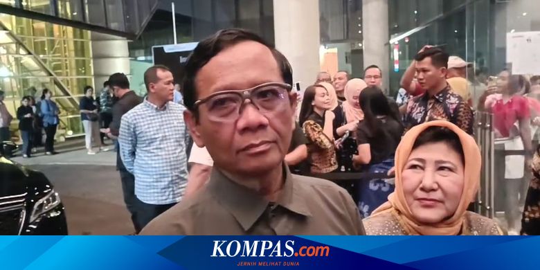 Sebut Tak Bertemu Sinta Nuriyah Saat Nonton Teater, Mahfud: Sudah ke Rumahnya Kemarin