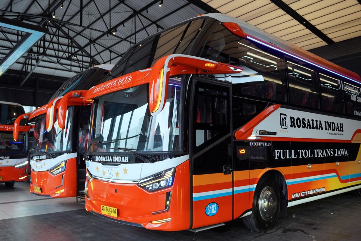 Bus Baru PO Rosalia Indah