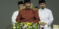 Sultan Brunei Cabut Gelar Kerajaan Menantunya, Disebut gegara Perilaku Tak Pantas