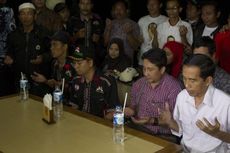 Jokowi Kampanye Ziarah ke Makam Sultan Maulana