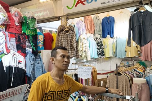 Frustrasi Pasar Tanah Abang Sepi Pembeli, Pedagang: Kami Ingin Orang Balik Berbelanja Lagi
