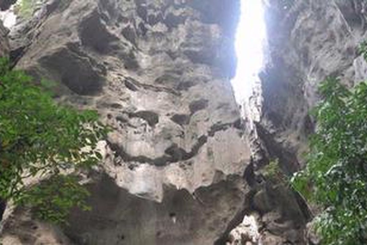 Goa Batu Cermin di Manggarai Barat, Nusa Tenggara Timur.