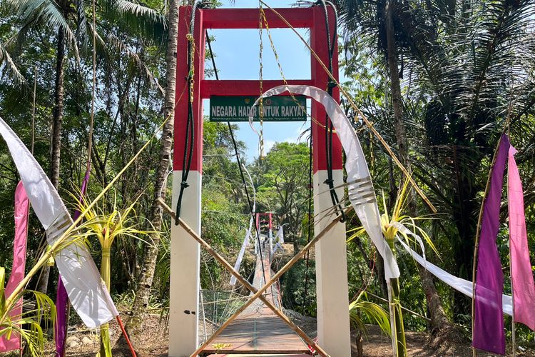 Jembatan Gantung Pongpet di Pangandaran Rusak Saat Peresmian, Dandim Beri Penjelasan: Kami Tak Kontrol Beban