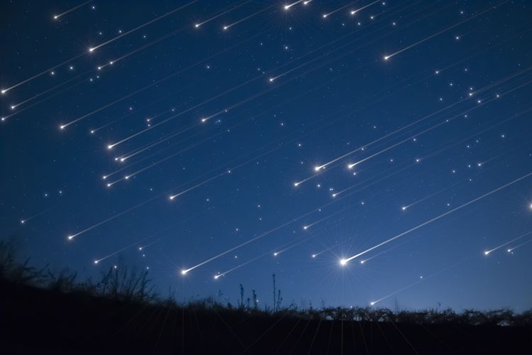 Ilustrasi hujan meteor. Ada banyak fenomena langit Mei 2026 yang bisa dilihat, dari Supermoon hingga mengamati inti Galaksi Bima Sakti.