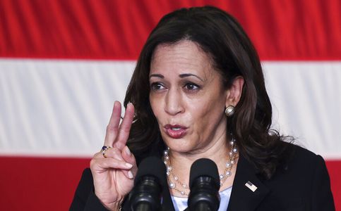 US Vice President Harris Raises Rights Issues during Visit to Vietnam