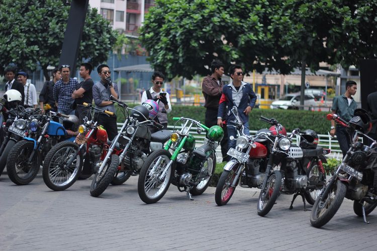 Sederet motor gede (moge) dan custome yang ikut meramaikan Distinguished Gentlemans Ride (DGR) pada 30 September 2018, 