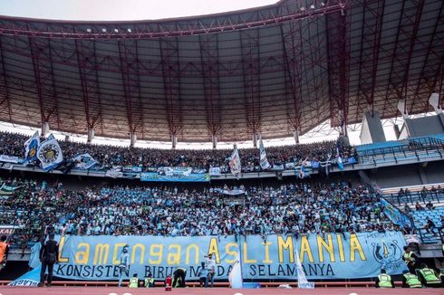 Aksi Pengrusakan Stadion dalam Laga Persela Vs Perseru Badak Lampung