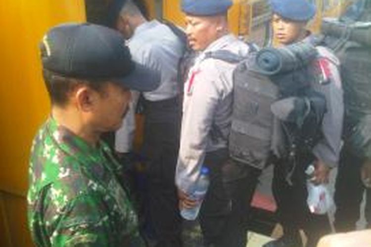 210 personel brimob Polda Jatim berangkat ke Jakarta.