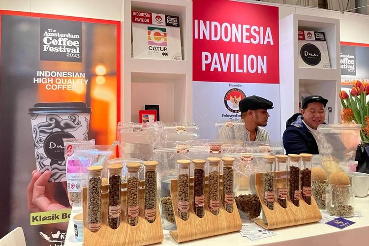 Kopi Indonesia kembali unjuk gigi di pameran kopi terbesar di Belanda bertajuk Amsterdam Coffee Festival 2023 yang digelar pada 30 Maret hingga 1 April 2023.
