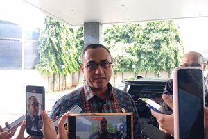OJK Denda DSSA, BREN, dan CUAN Total Rp 2,1 Triliun atas Pelanggaran Saham