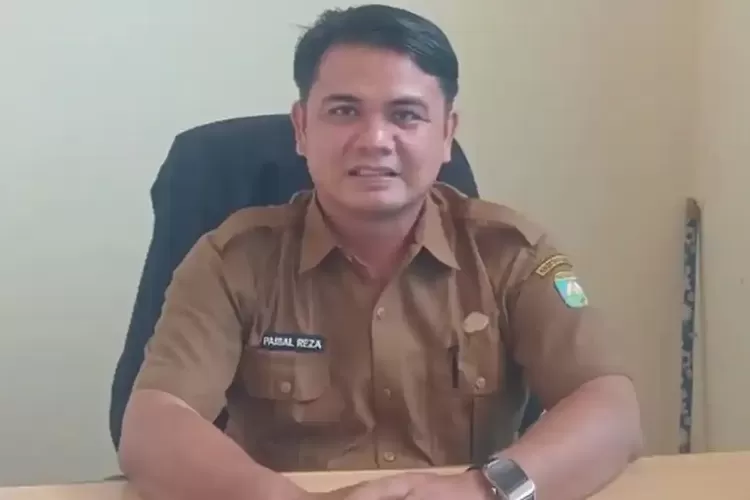 Viral Siswi SMP Kerja 12 Jam Digaji Rp 30 Ribu, Lurah Talang Jawa OKU Buka Suara