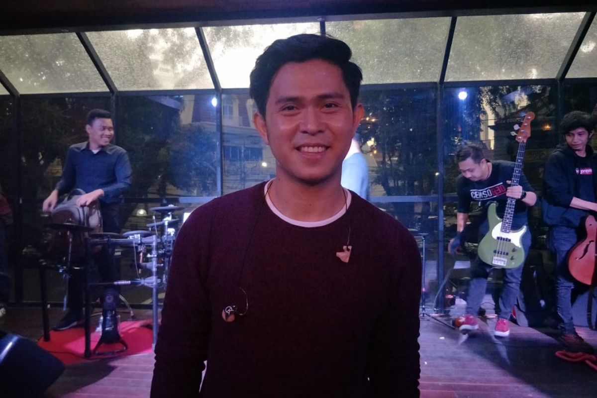 Cakra Khan saat jumpa pers peluncuran single Adalah Aku, di kawasan Kebayoran Baru, Jakarta Selatan, Jumat (22/2/2019).