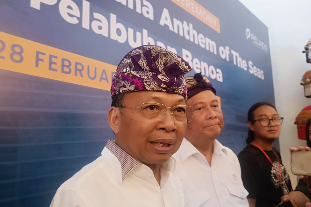 Gubernur Bali I Wayan Koster saat dijumpai di Pelabuhan Benoa, Kota Denpasar Bali, pada Jumat (28/2/2025). KOMPAS.COM/ Yohanes Valdi Seriang Ginta 