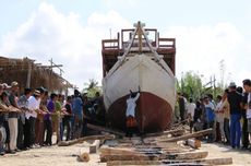 Tradisi Annyorong Lopi, Peluncuran Kapal oleh Manusia