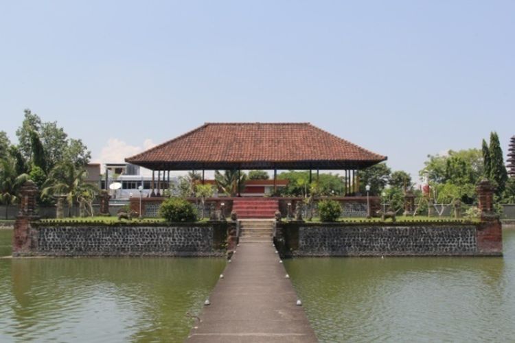 Taman Mayura di Kota Mataram, NTB