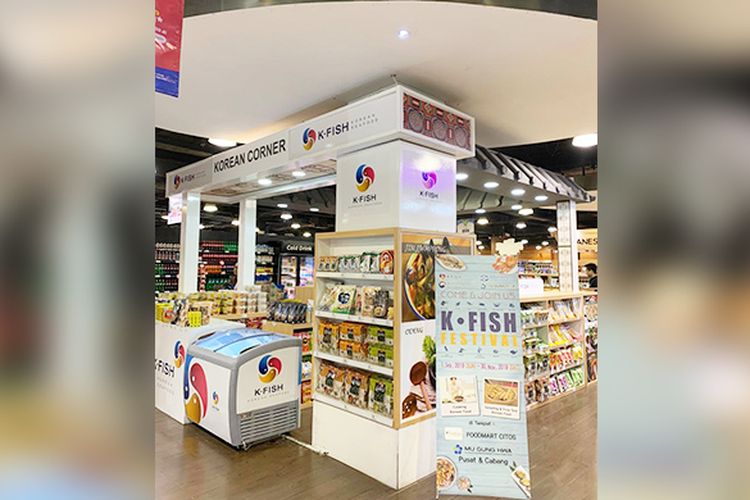 Sejumlah produk K?FISH bisa ditemukan di PRIMO Cilandak Town Square, Jakarta Selatan.