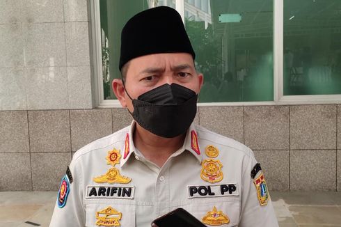 Puluhan Bangunan Liar di Kampung Bayam Ditertibkan