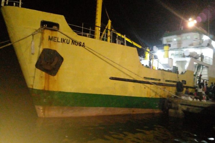 Kecelakan laut terjadi di perairan Bima, NTB. Sebuah perahu nelayan hancur setelah ditabrak kapal perintis yang kebetulan lewat. Satu dari dua nelayan dilaporkan tewas. Sedangkan satu lainya kritis akibat kejadian tersebut.