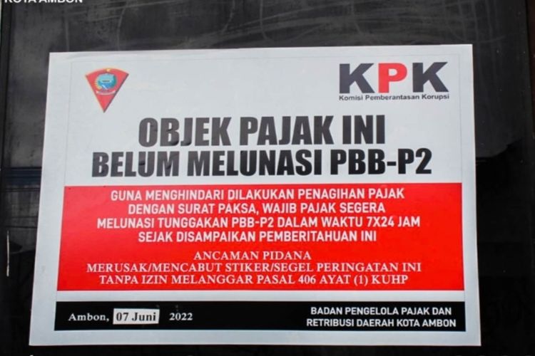 Pintu masuk aset milik PT Jakarta Baru Grup yang berada di Sirimau Ambon disegel petugas KPK dan Pemkot Ambon,.Selasa (27/9/2022)