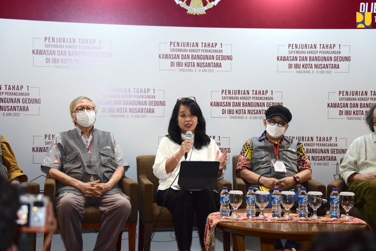Dirjen Cipta Karya Kementerian PUPR Diana Kusumastuti dalam konferensi pers usai Penjurian Tahap I Sayembara Konsep Perancangan Kawasan dan Bangunan Gedung IKN Nusantara di Tangerang, Selasa (7/6/2022).