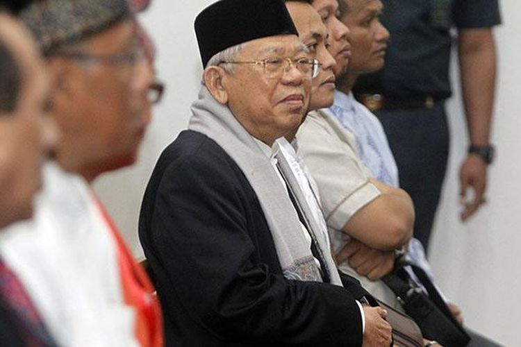 Ketua MUI Maruf Amin hadir menjadi saksi di persidangan ke-8 perkara dugaan penodaan agama dengan terdakwa Basuki Tjahaja Purnama atau Ahok yang digelar Pengadilan Negeri (PN) Jakarta Utara di Gedung Kementerian Pertanian (Kementan), Jakarta Selatan. Selasa (31/1/2017). Agenda sidang kedelapan ini adalah mendengar keterangan lima saksi yang diajukan Jaksa Penuntut Umum (JPU).