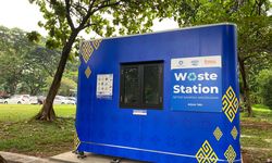 Pengunjung Taman Mini Kini Bisa Tabung Kemasan Botol Sekali Pakai