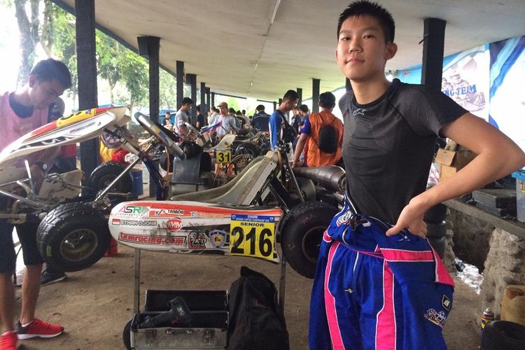 Pebalap gokart dari tim TKM, Ethan Ojong, menargetkan bisa masuk keempat besar dalam seri pertama final Eshark Indonesia Karting Championship 2019 di Sirkuit Karting Sentul, Kabupaten Bogor, Jawa Barat, Minggu (27/1/2019). 