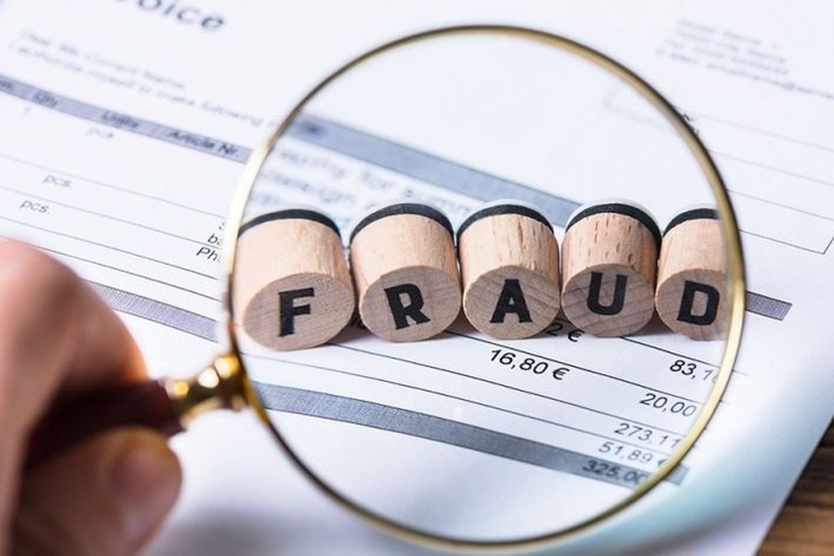 Ilustrasi penipuan. Seorang petani asal Kecamatan Golewa Barat, Kabupaten Ngada, Nusa Tenggara Timur (NTT), Fransiskus Nono (40), harus menelan pil pahit. Niatnya untuk merintis usaha transportasi justru berakhir pilu setelah uang senilai hampir Rp 60 juta miliknya diduga dibawa kabur oknum yang mengaku sebagai staf dealer mobil.