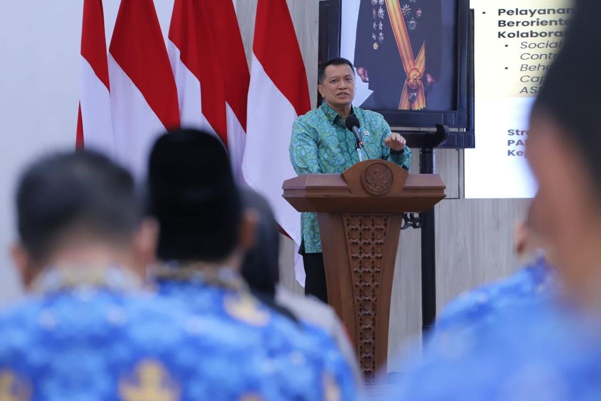 Wakil Menteri Pendayagunaan Aparatur Negara dan Reformasi Birokrasi (PANRB) Purwadi Arianto bertemu dengan Pemerintah Provinsi (Pemprov) Kalbar di Pontianak, Kalimantan Barat, Kamis (17/7/2025).