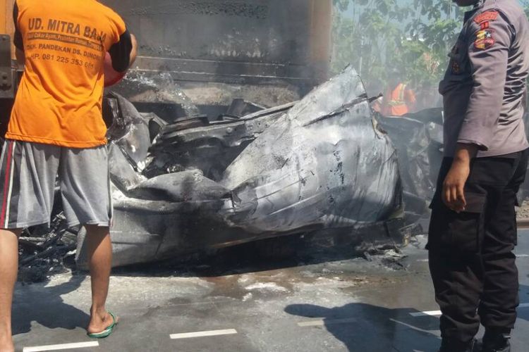 Kecelakaan maut terjadi di perlintasan kereta api tanpa palang pintu di Dusun Jetis, Desa Katong, Kecamatan Toroh, Kabupaten Grobogan, Jawa Tengah, Sabtu (20/5/2017) pagi sekitar pukul 10.40 WIB.