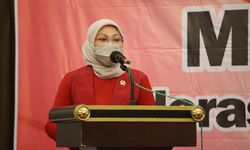 Menaker Ida: Meski Ekonomi Belum Pulih, Pengusaha Wajib Berikan THR kepada Buruh