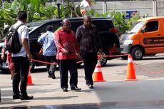 Datangi KPK, Gubernur Papua Klarifikasi soal Harta Kekayaannya