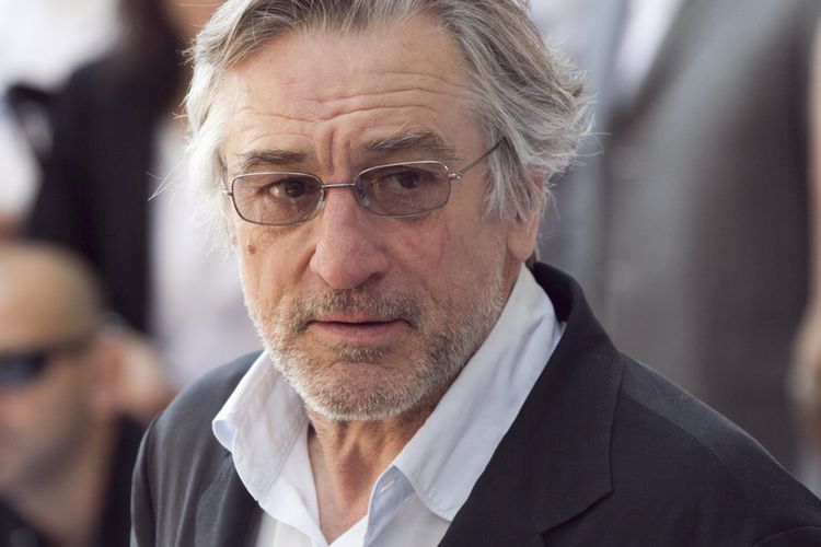 Robert De Niro akan berbagi kisah inspiratif di Mola Living Live, Rabu (16/12/2020), pukul 21.00 WIB. 