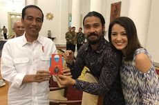Chicco Jerikho Hadiahkan Tiwus untuk Presiden Jokowi