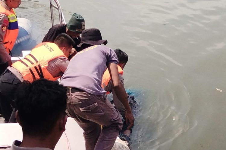 Kronologi Pengendara Jatuh ke Banjir Kanal Timur Marunda hingga Ditemukan Tewas